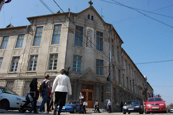 &bullet;  Fotó: A szerző felvétele