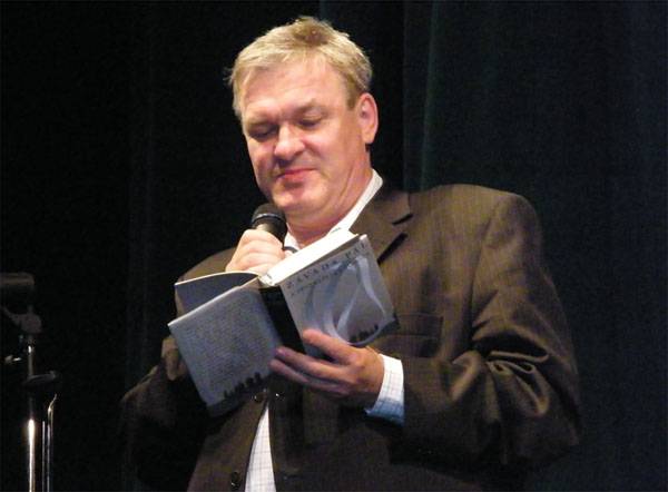 Vásárhelyen járt a Bethlen szerzője