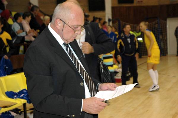 Menesztették az Aradi ICIM vezetőedzőjét