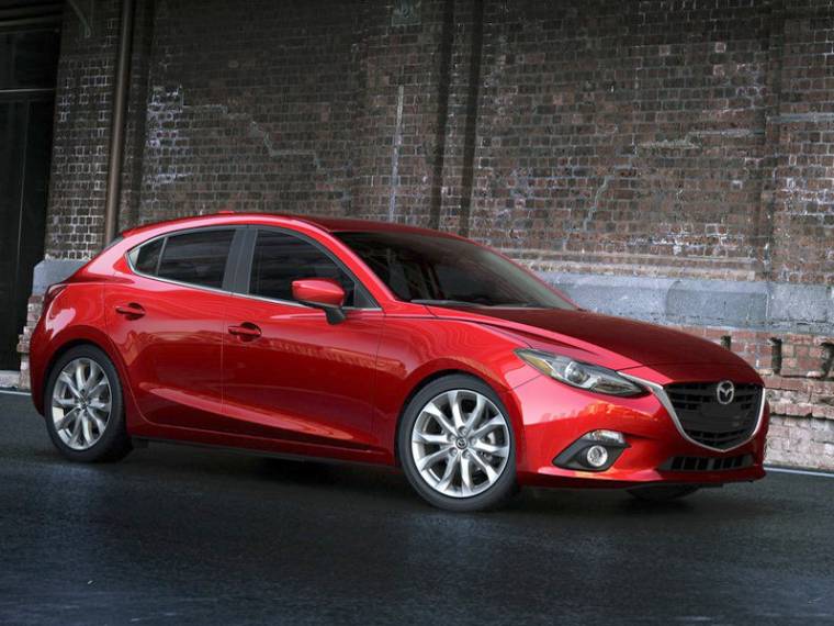 Agresszív külsővel támad az új Mazda3 kompakt modell