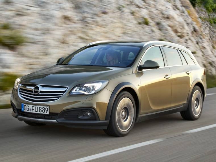 Country Tourer: terepes Insignia
