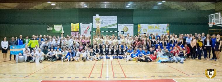 A vásárhelyi orvosisok nyerték a Kárpát-medencei Egyetemek Kupáját