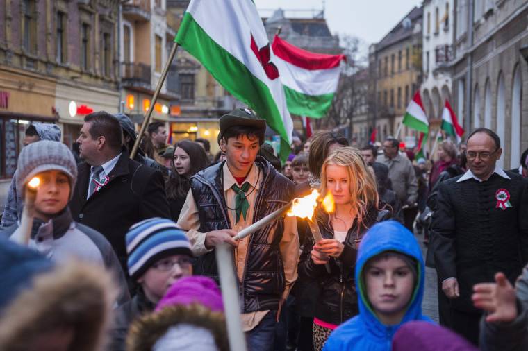 Közös ünneplés előtt tárgyalnának Váradon