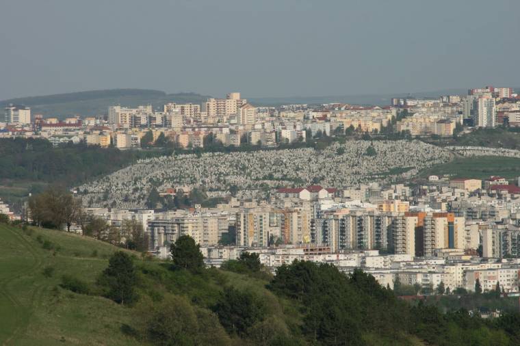 Elkerülhetetlen sírhelyköltöztetés Kolozsváron