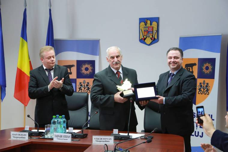 Kolozs megye díszpolgára lett Tasnádi István olimpiai ezüstérmes súlyemelő