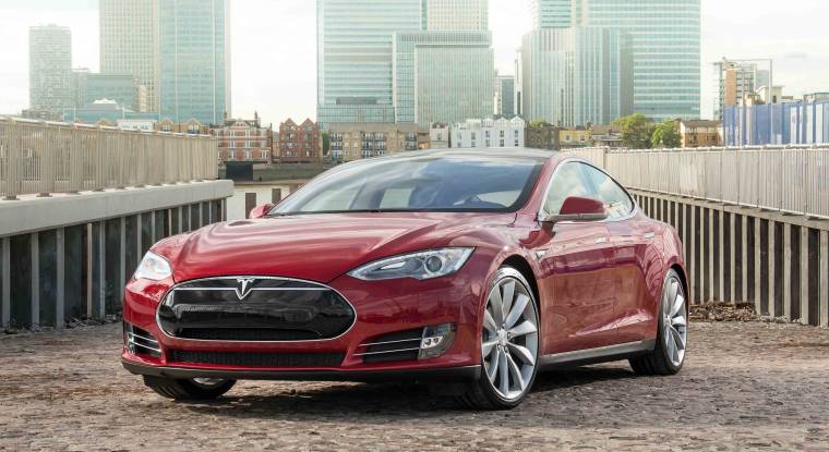 Név nélkül Kínában – A viták ellenére elkezdődött a Tesla forgalmazása