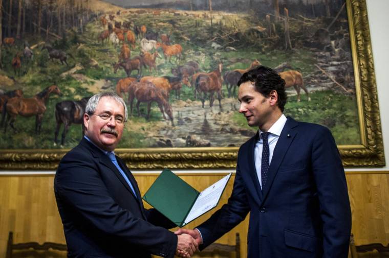 „Hazavágtat” a Mikes családhoz a zabolai ménes