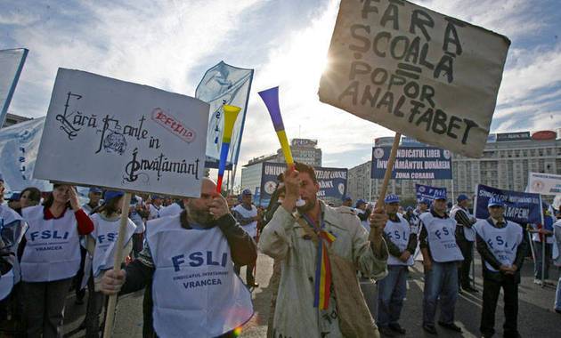 Szolidárisak a diákok a tüntető tanárokkal