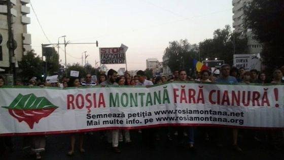 Megbírságolták a Verespatak-ellenes tüntetőket