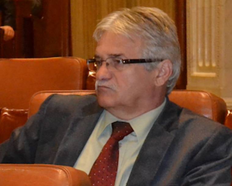 Sokba kerül a parlamenti slepp