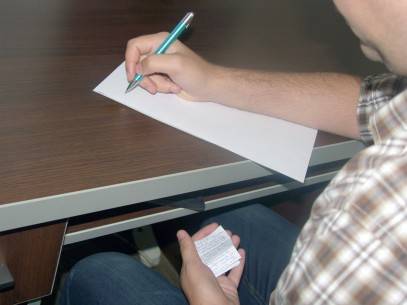 Diákok és tanárok ellen emeltek vádat