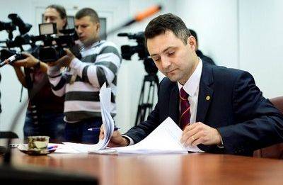 Mintegy 700-szor kért rendőri kíséretet a legfőbb ügyész