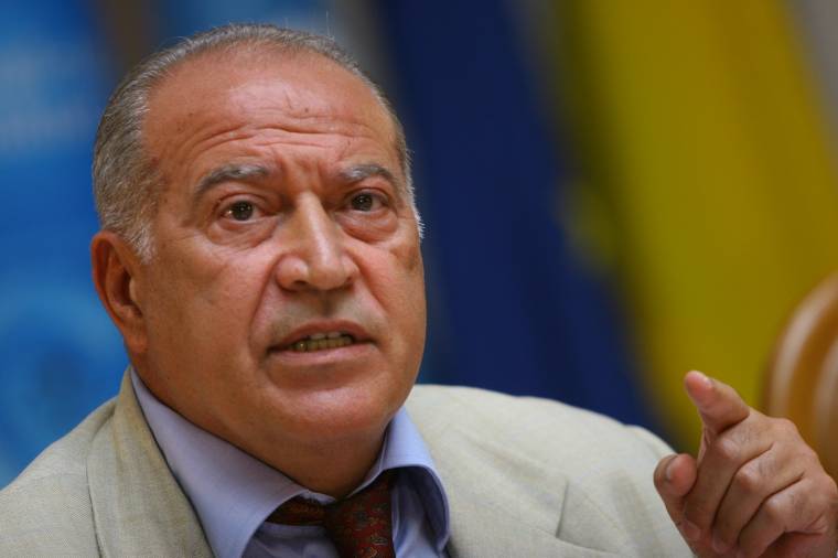 Voiculescu hazaárulással vádolja Băsescut