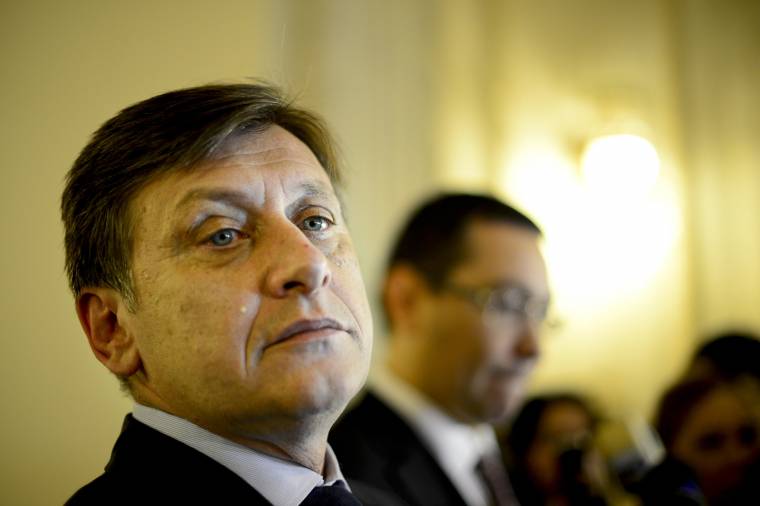 Antonescu: Ponta nem marad kormánytag