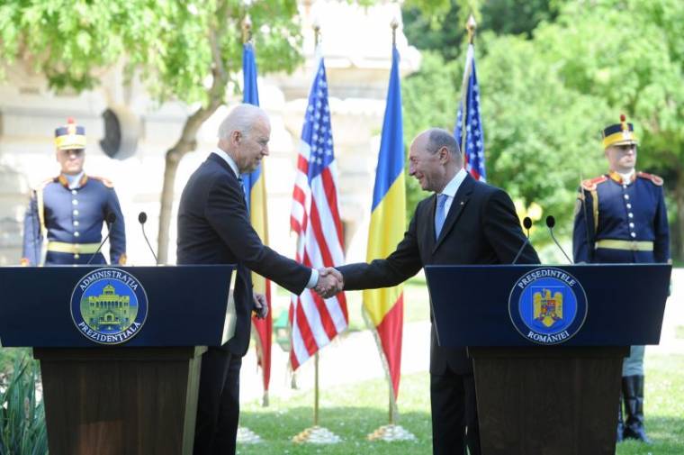 Biden: le a korrupcióval!