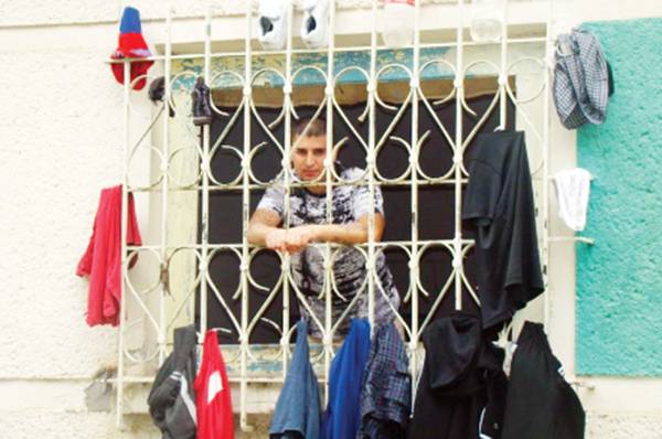 Ponta győzött a börtönökben