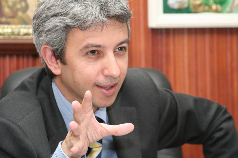 Államfőjelöltek – Dan Diaconescu, a populista bulvártévés-politikus