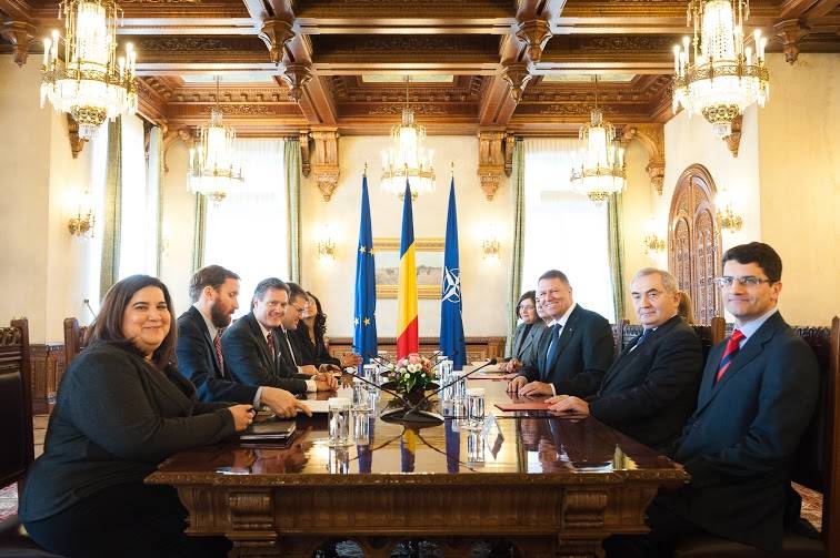 Johannis: prioritás a partnerség Amerikával