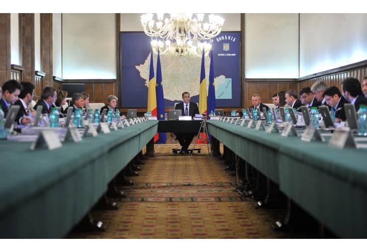 Kormányalakító nagyüzem Bukarestben