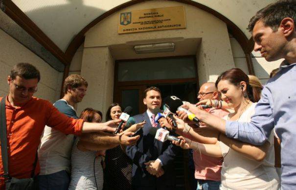 Alkotmányellenesen úszta meg Şova az előzetest