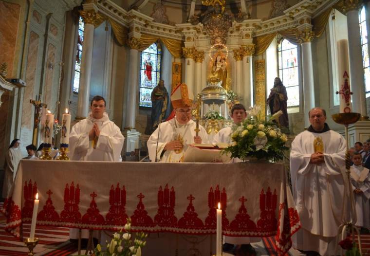 Minden nap teljes búcsú nyerhető Csíksomlyón