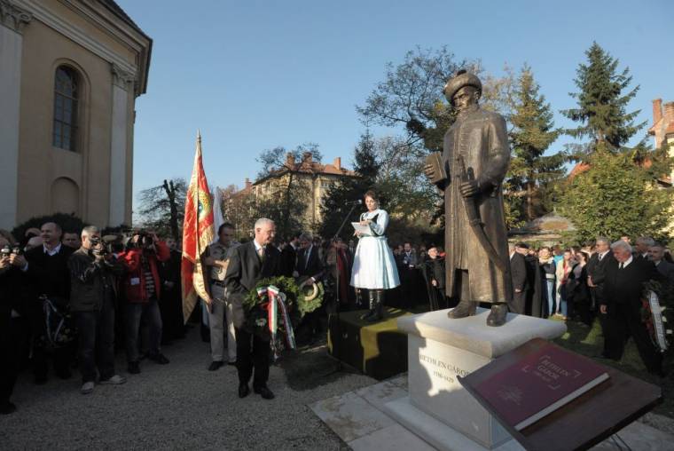 Szobor Bethlen Gábornak
