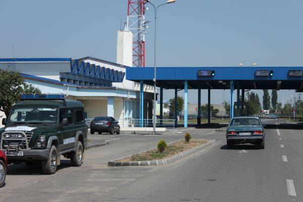 Fegyveres konfliktus miatt stagnálnak a projektek