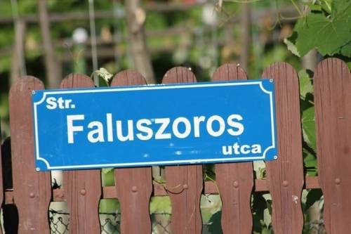 Csíkszereda: elsőbbséget a román feliratnak!