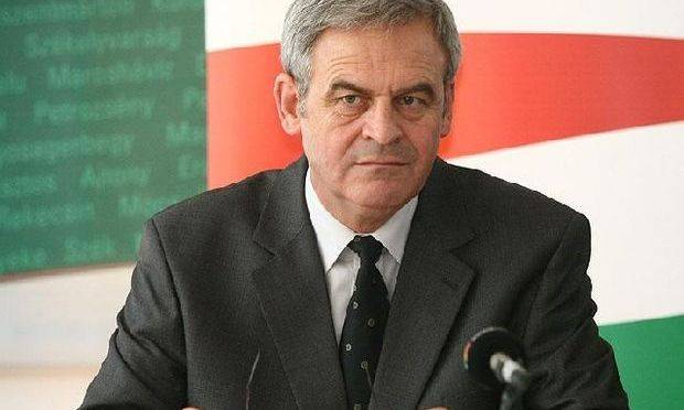 Tőkés: manipuláció a kirakateljárás