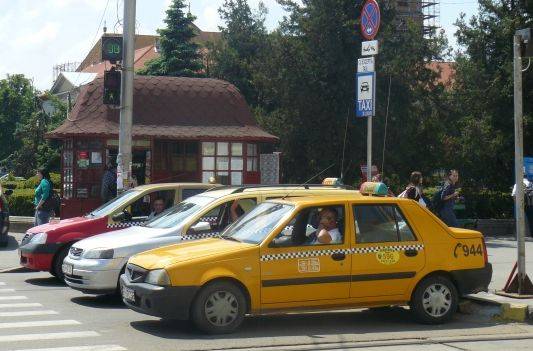 Csökkentik a taxisengedélyek számát Nagyváradon