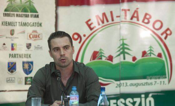 Román felzúdulás Vona miatt