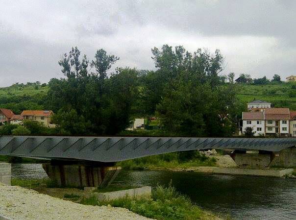 Közpénzből folytatódhat a hídépítés Váradon