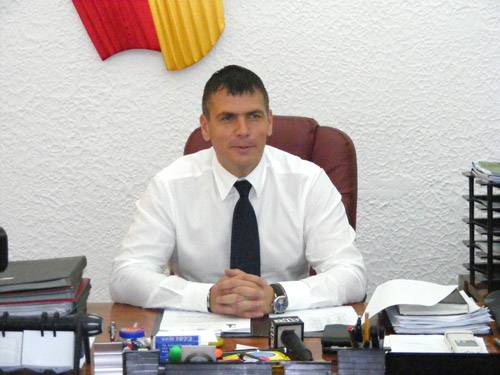 Adrian Ştef körül „szimatol” Szatmáron a DNA