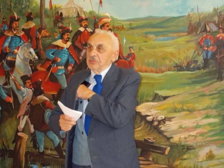 Elhunyt Dánielisz Endre nagyszalontai irodalomtörténész, Arany életének és költészetének kutatója