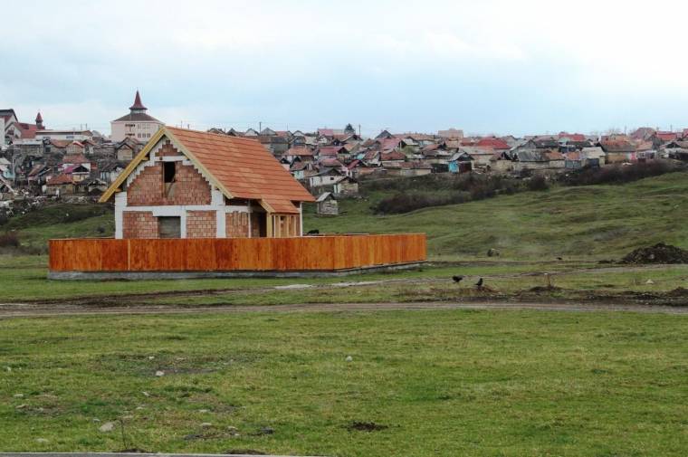 Szolgálati lakások szentgyörgyi hivatalnokoknak