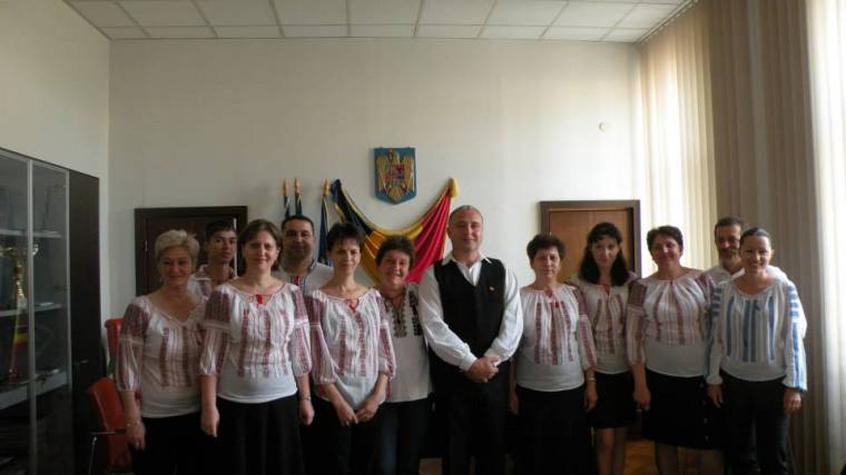 Román gyolcsing és zászlóözön Háromszéken