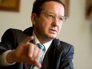 Illés Zoltán nem tervezte részvételét a verespataki megmozduláson