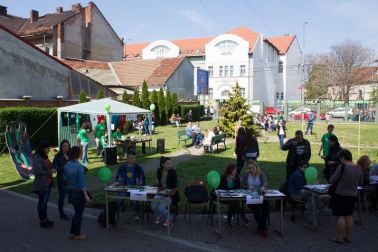 Megbízhatónak minősítették a Partiumi Keresztény Egyetemet
