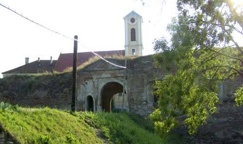 Templomokat találtak a vár alatt