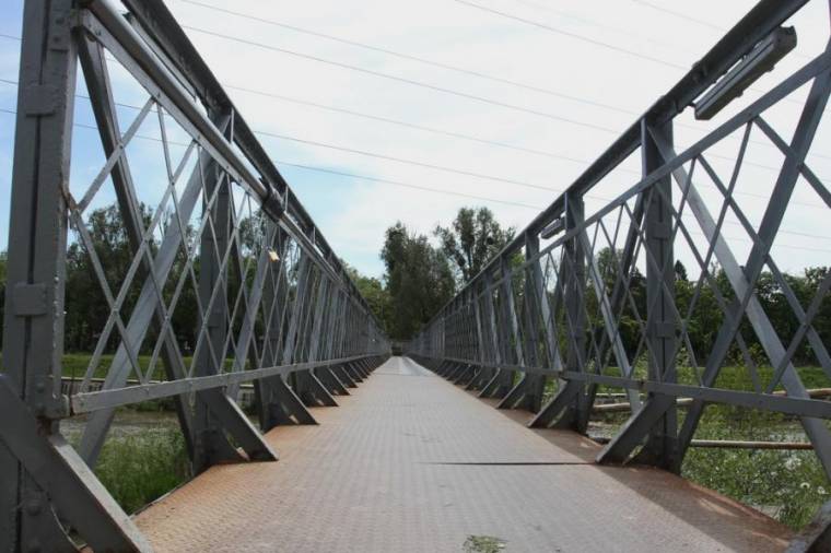 Elköltöztetik a kolozsvári „repülőhidat”