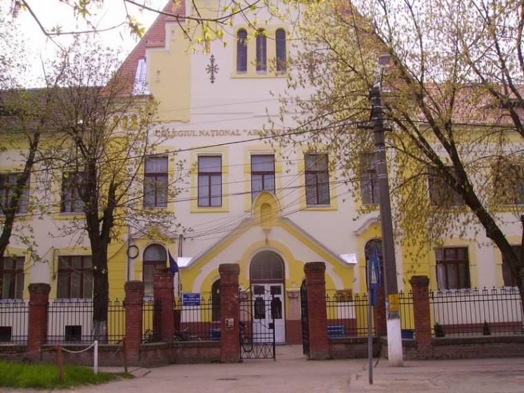 Cáfolják, hogy diszkrimináció áldozata a szalontai román iskola