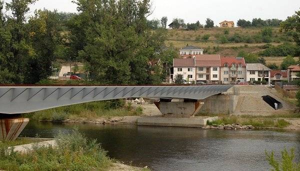 Folytatódik a hídépítés Váradon
