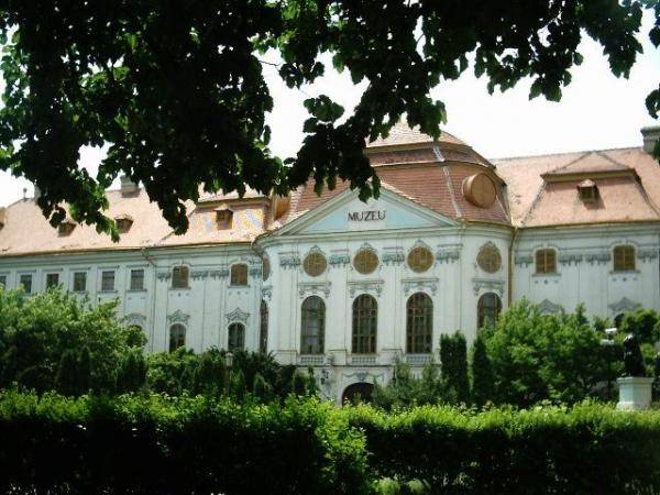 A nagyváradi püspöki palota Délkelet-Európa legjelentősebb, legösszetettebb barokk műemléke 