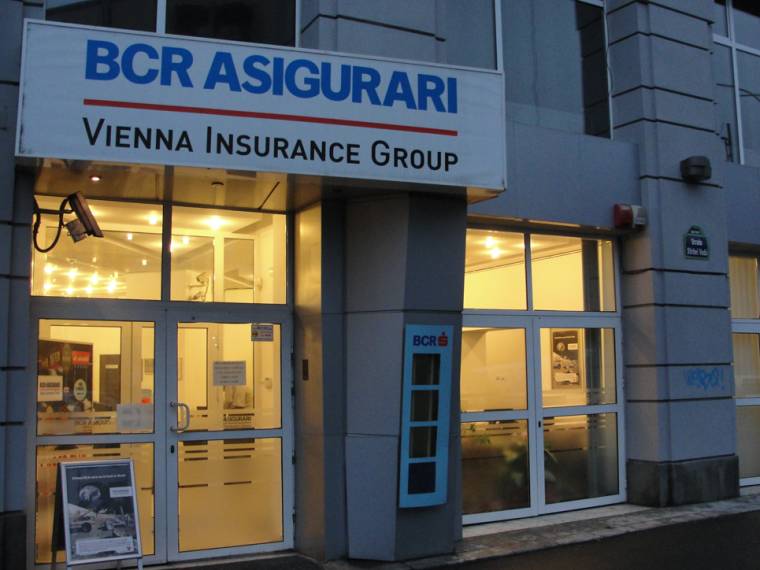 Letartóztatások a BCR adócsalási ügyében