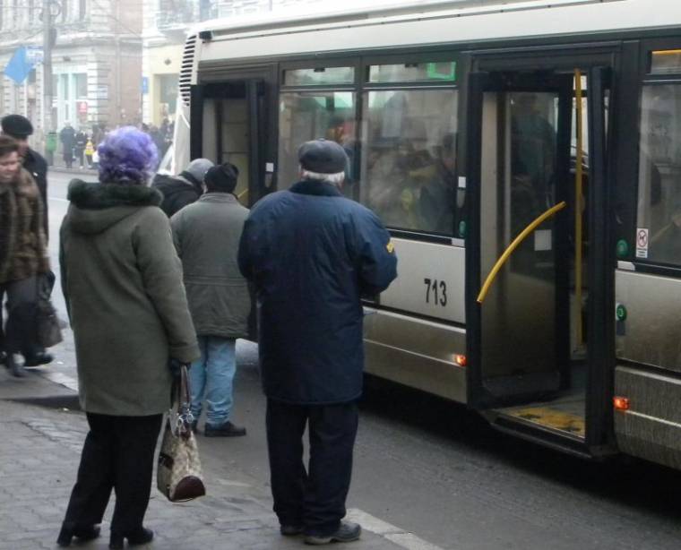 Kedvezmények nélkül maradnak a nyugdíjasok?