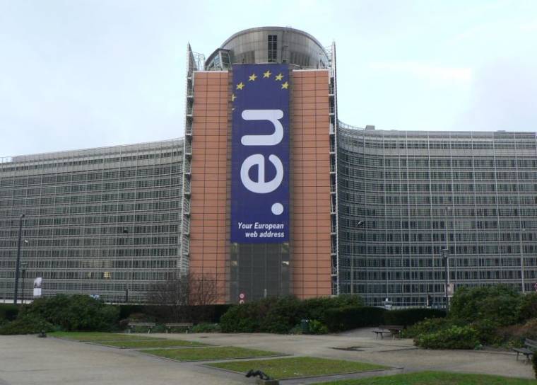 Újabb bírálatok Romániának