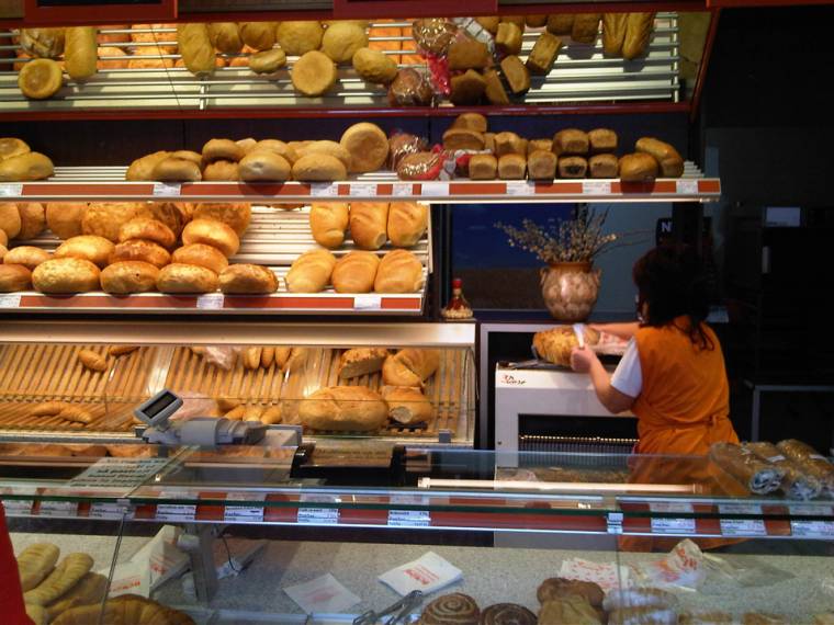 Eltűnhet a kenyér a polcokról