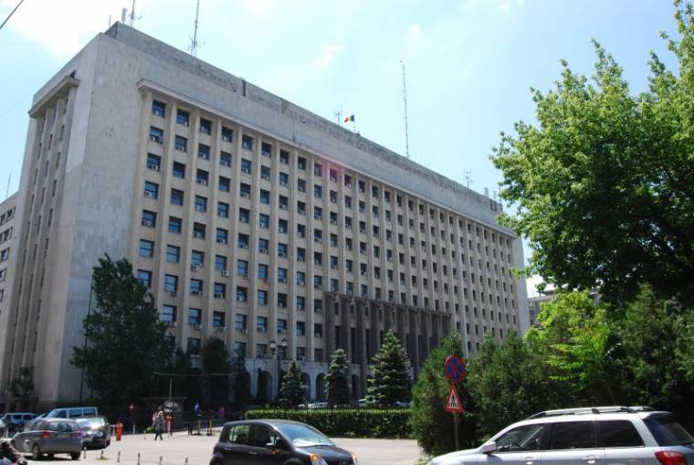 Dan Şova az ügyészséggel keresteti a Bechtel-szerződést