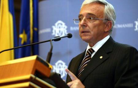 Román kormánykoalíció: folytassa, Isărescu!