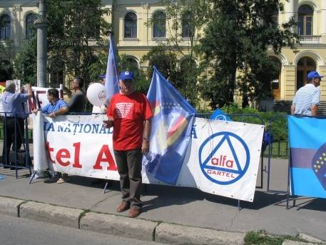 Alfa Kartell: modern rabszolgák vagyunk